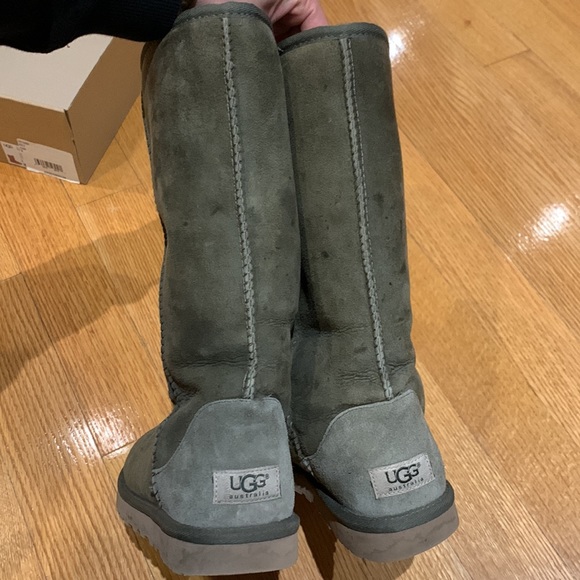 Ugg Boots Classic Tall Size 7 - Picture 3 of 7